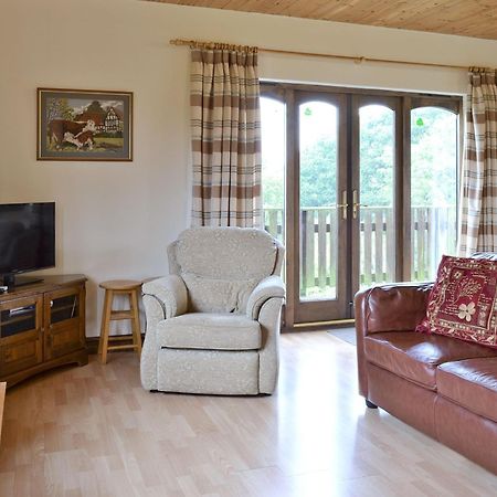 Woodside Lodge - Hw7520 Penybont Εξωτερικό φωτογραφία